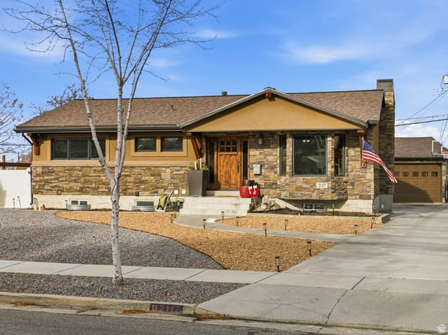 2117 E Rolling Knolls Way, Cottonwood Heights